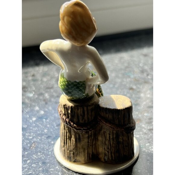 New Retired 1990 Hagen Renaker Mermaid on Piling Never Removed From Box Perfect - Picture 7 of 12